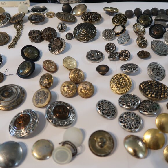 Large Old Button Collection Some Military Style Buttons Some Vintage Variety - Picture 13 of 16